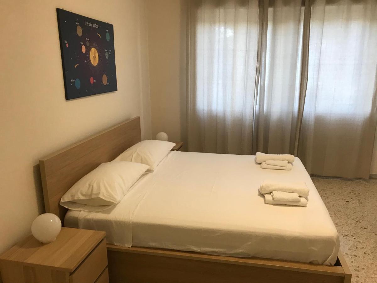 B&B Parco 2 Giugno 바리 외부 사진
