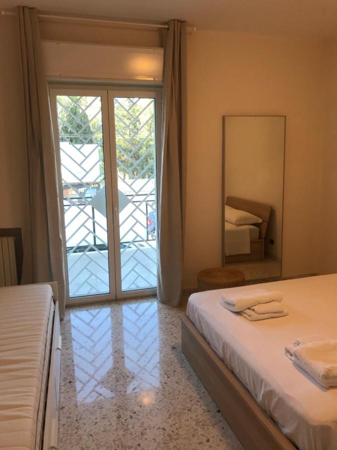 B&B Parco 2 Giugno 바리 외부 사진