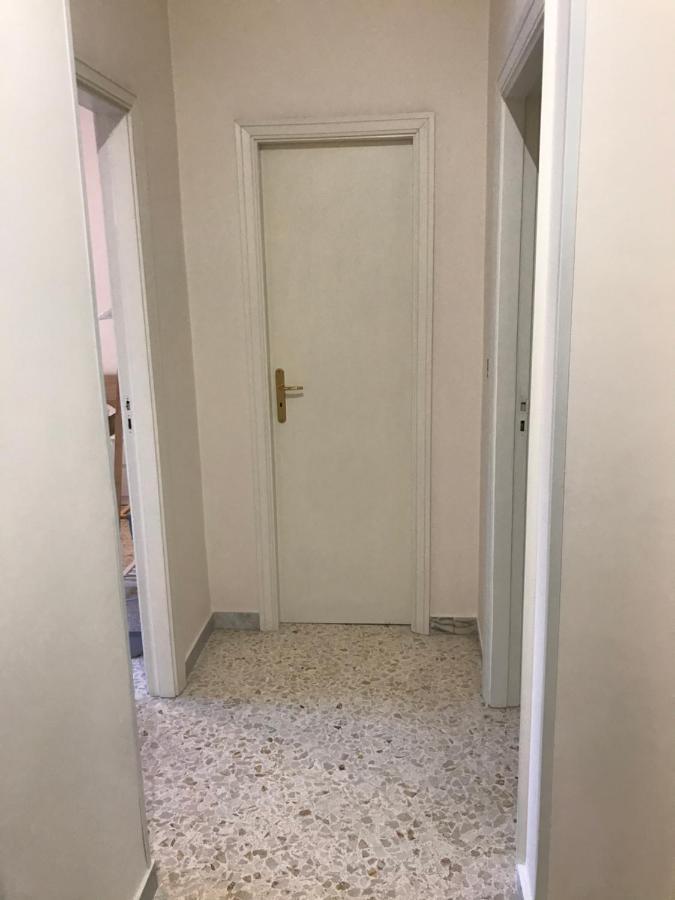 B&B Parco 2 Giugno 바리 외부 사진
