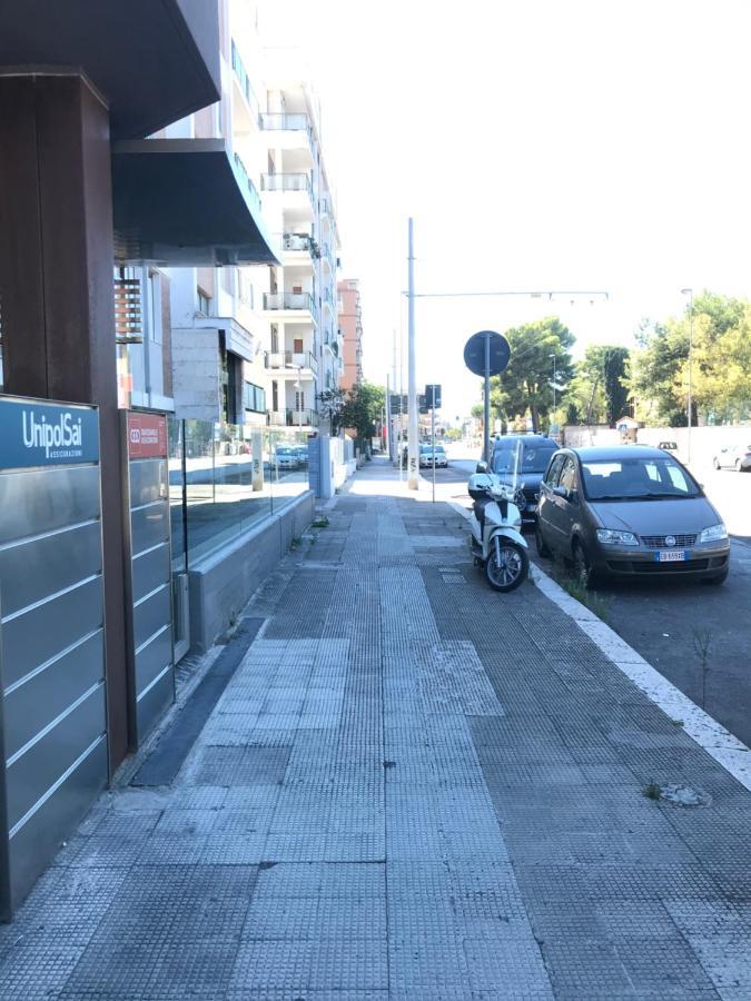 B&B Parco 2 Giugno 바리 외부 사진