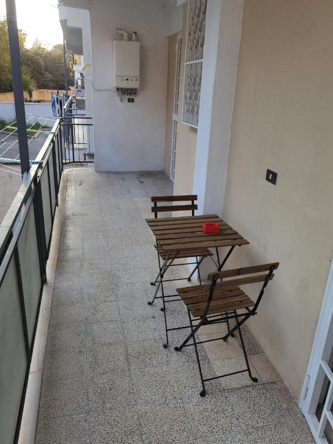 B&B Parco 2 Giugno 바리 외부 사진