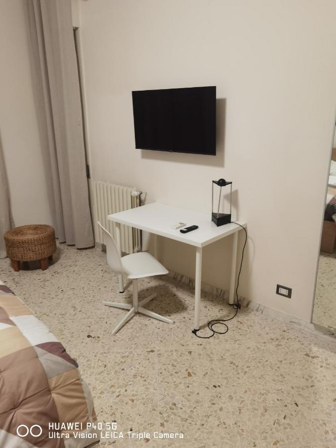 B&B Parco 2 Giugno 바리 외부 사진