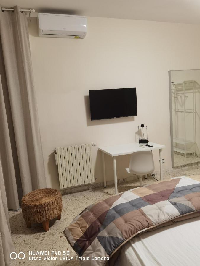 B&B Parco 2 Giugno 바리 외부 사진