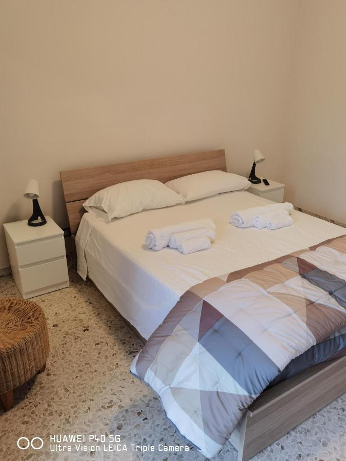 B&B Parco 2 Giugno 바리 외부 사진